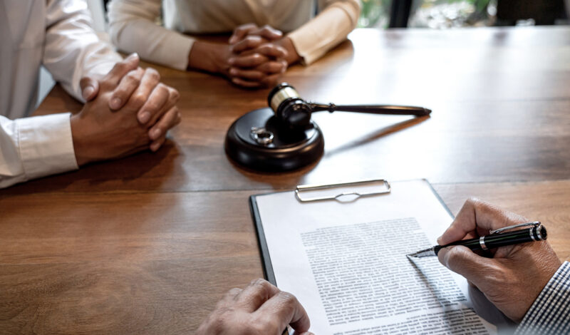 Image of an attorney managing at divorce